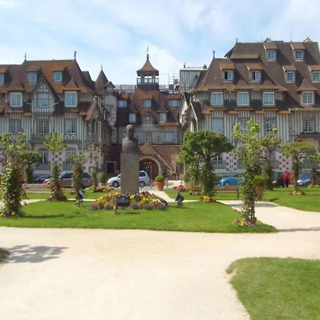 Holiday Chemin De La Cote Blanche Vakantiehuis